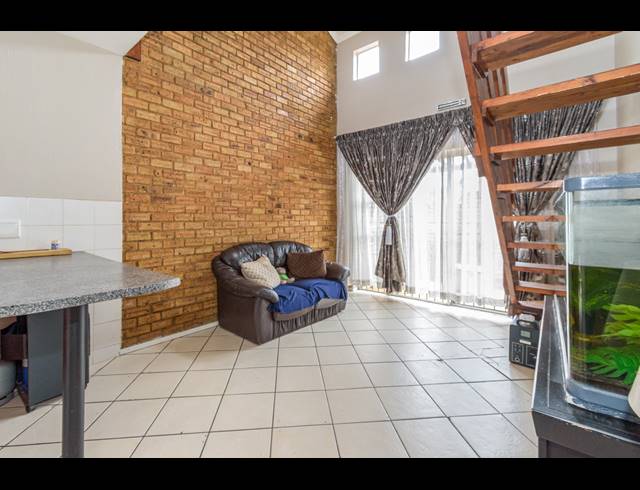 2 BEDROOM APARTMENT FOR SALE IN HONEYPARK